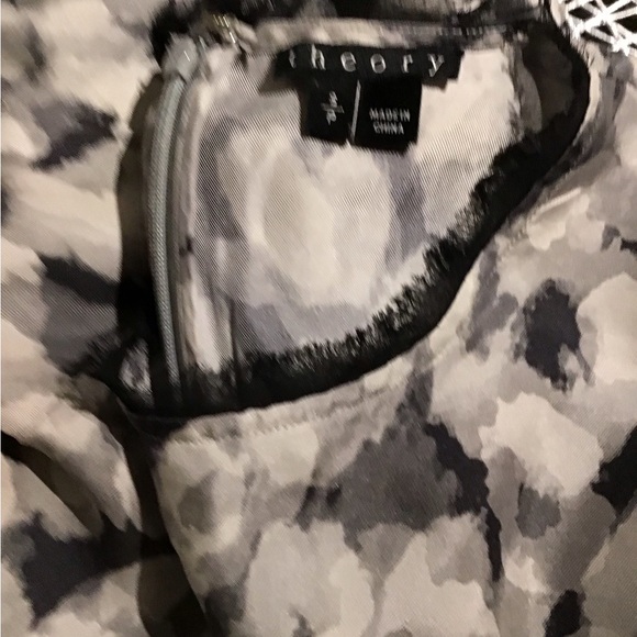 THEORY  100% Silk Long Sleeve Blouse. Size: Small - Picture 6 of 6